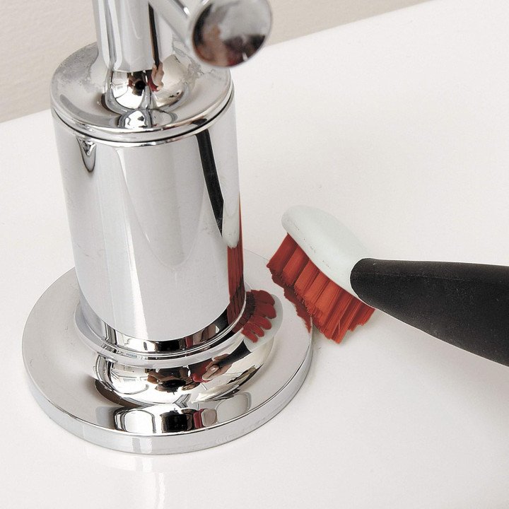 OXO Deep Cleaning Brush – Set of 2 Brushes for Grouts & Corners