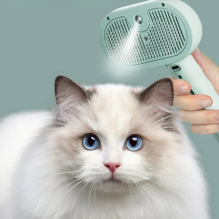 Make grooming your pet easy with our spray comb. Gently detangles, hydrates, and removes loose hair.
